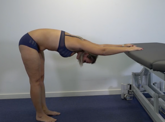 Osteopathy stretch fascia posterior chain